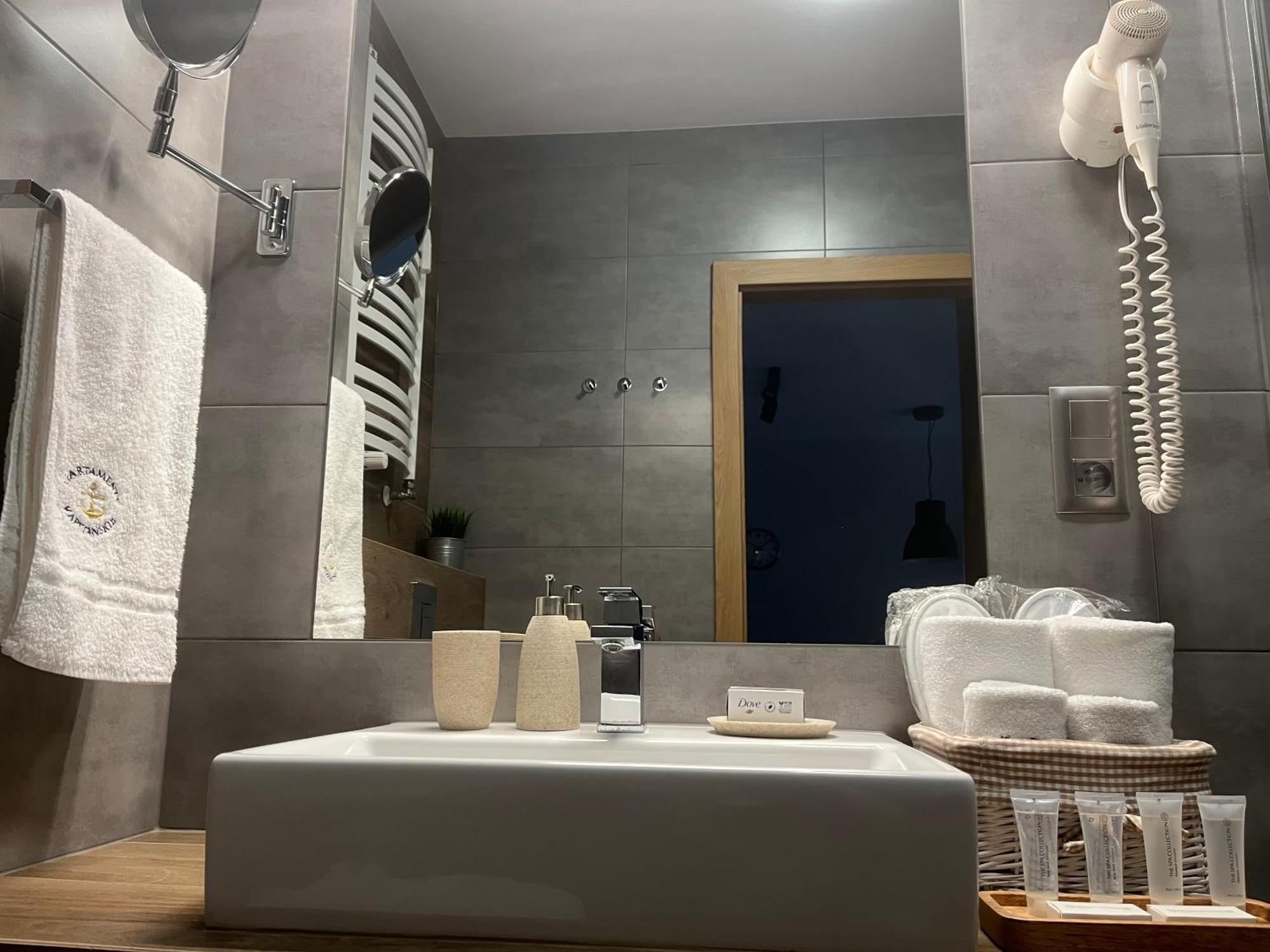 Apartamenty Kapitanskie Blizej Morza Kolobrzeg Exterior photo